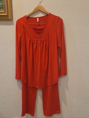 Women's Red /OrangeTwo-Piece Long-Sleeve Pajama Set
